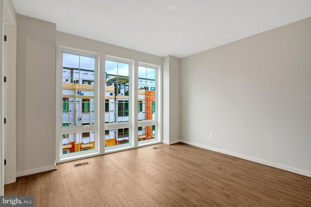 2605 FALL LINE ST, Alexandria, VA 22301