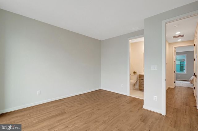 2605 FALL LINE ST, Alexandria, VA 22301