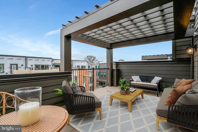 2605 FALL LINE ST, Alexandria, VA 22301