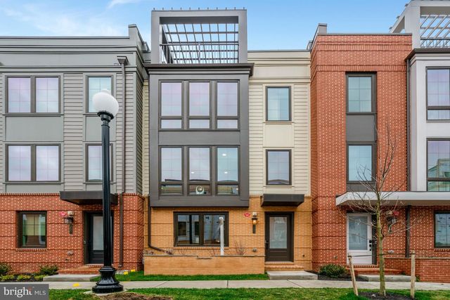 2605 FALL LINE ST, Alexandria, VA 22301