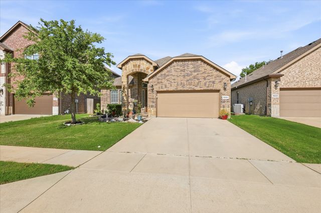 10329 Roatan Trail, Fort Worth, TX 76244
