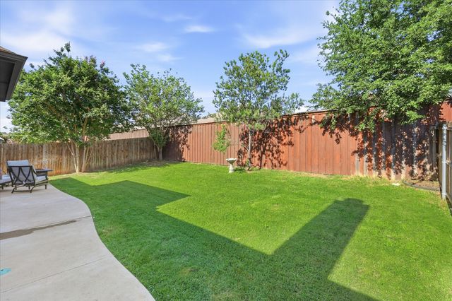 10329 Roatan Trail, Fort Worth, TX 76244