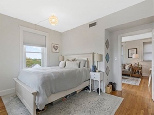 2025 Commonwealth Avenue 5, Boston, MA 02135