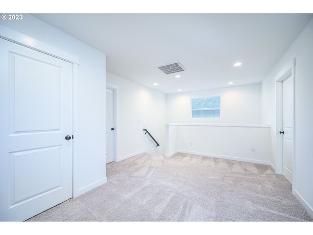 11613 Se MAJESTIC FALLS Ave LT 768, Happy Valley, OR 97086