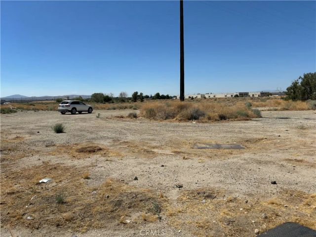 39227 Sierra Highway, Palmdale, CA 93550