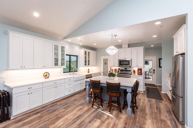 3000 Springhill Rd, Somerset, CA 95684