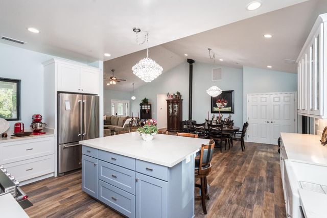 3000 Springhill Rd, Somerset, CA 95684