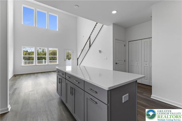 117 Timber Trail 56, Palmer Twp, PA 18045