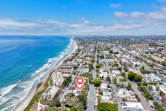 1034 3rd Street, Encinitas, CA 92024