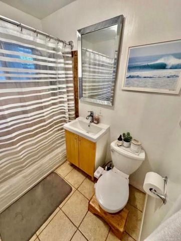 1034 3rd Street, Encinitas, CA 92024
