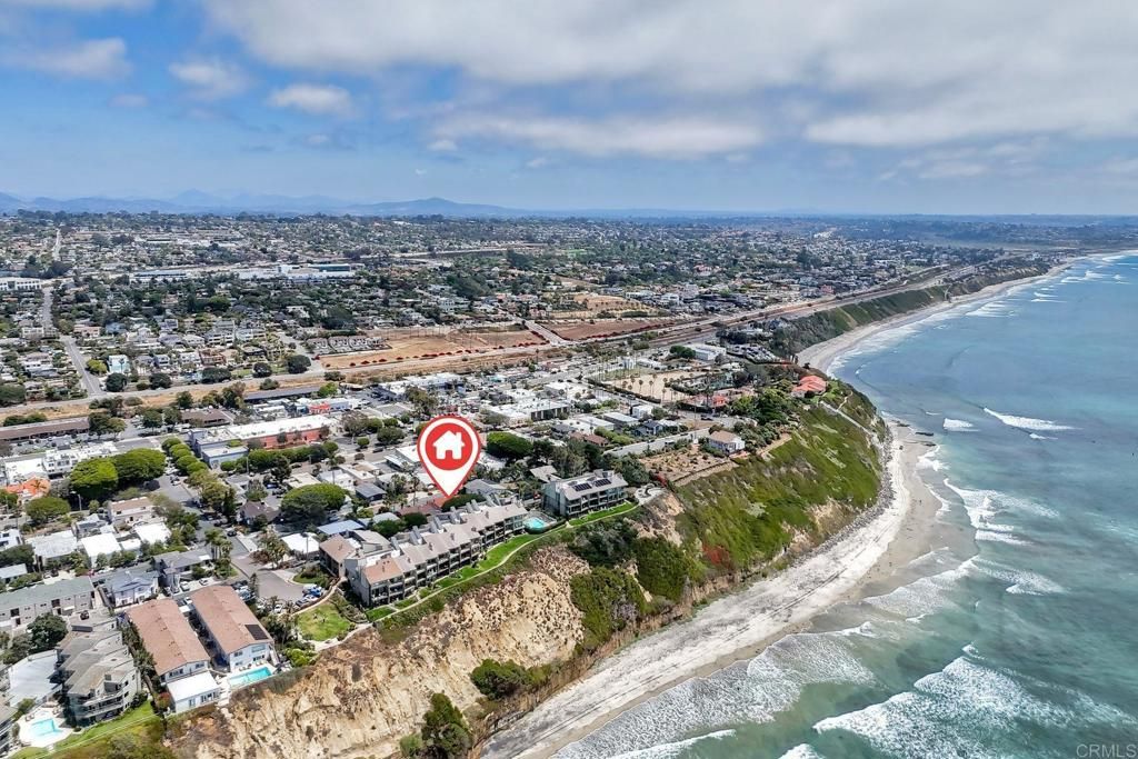 1034 3rd Street, Encinitas, CA 92024