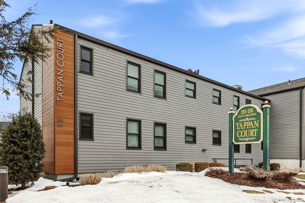 253 S Broadway 253, Tarrytown, NY 10591