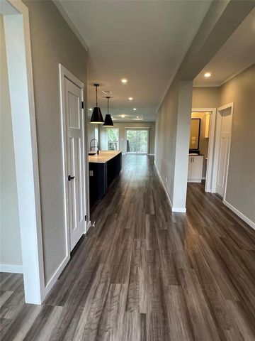 850 Chamberlin RD, Dale, TX 78616