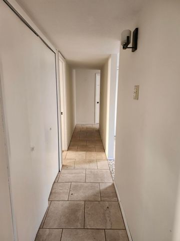 8805 Yankee Drive NE, Albuquerque, NM 87109