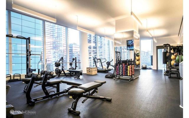 50 WEST Street PH58B, New York City, NY 10006