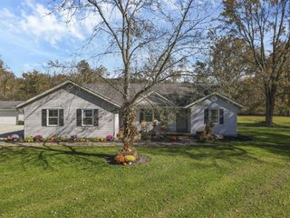 12938 Maysville Williams Road, Logan, OH 43138