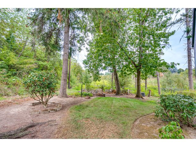 11990 Sw CORBY Dr 16, Portland, OR 97225