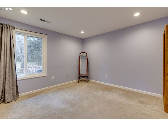 11990 Sw CORBY Dr 16, Portland, OR 97225