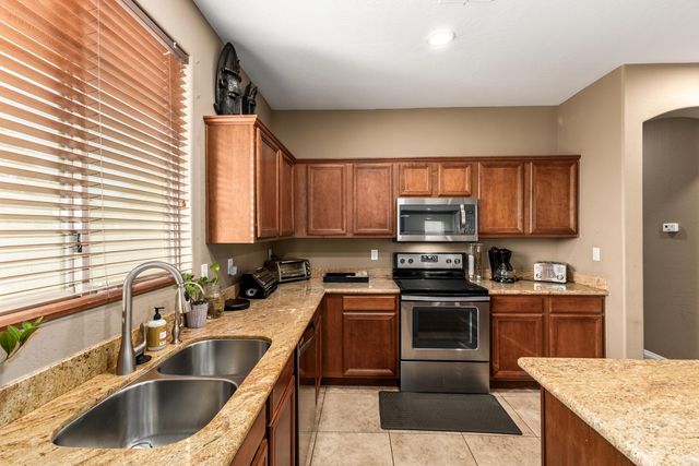 1817 E Beautiful Lane, Phoenix, AZ 85042