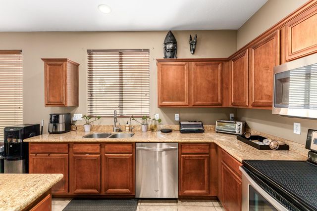 1817 E Beautiful Lane, Phoenix, AZ 85042