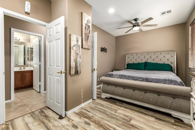 1817 E Beautiful Lane, Phoenix, AZ 85042