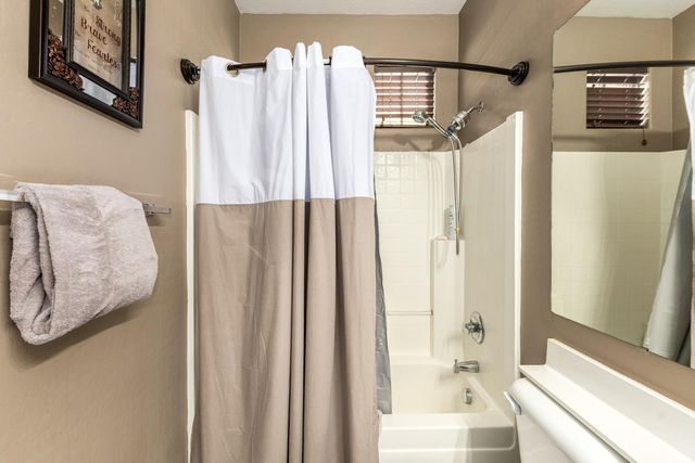 1817 E Beautiful Lane, Phoenix, AZ 85042