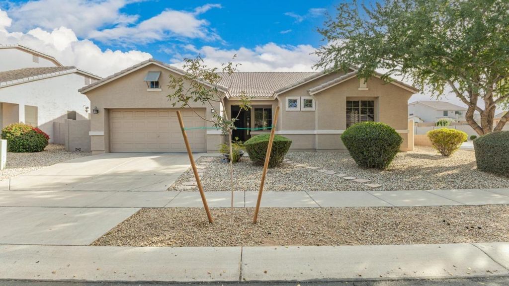 1817 E Beautiful Lane, Phoenix, AZ 85042