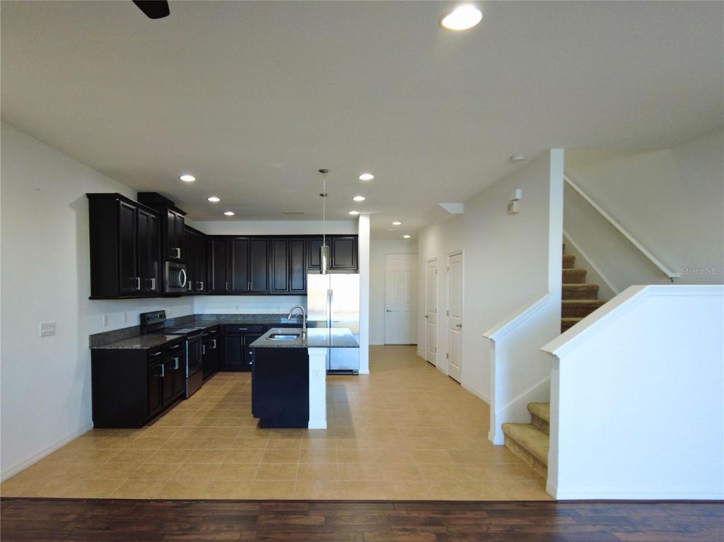 Image 6 of property listing at 12355 BAYOU FLATS LANE, Tampa, FL 33635