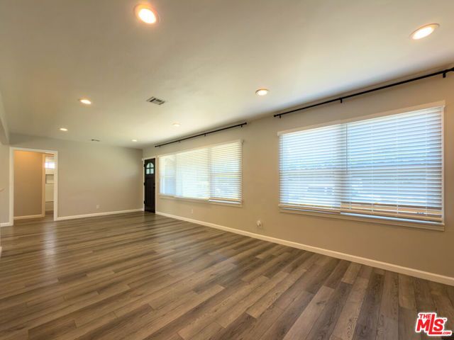 15449 Septo Street, Los Angeles, CA 91345