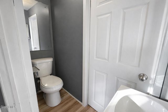 11 Landon Terrace, Schenectady, NY 12308