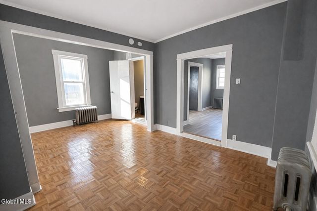 11 Landon Terrace, Schenectady, NY 12308