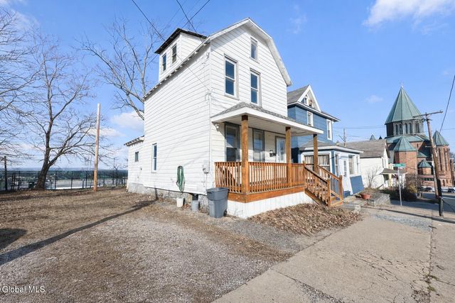 11 Landon Terrace, Schenectady, NY 12308