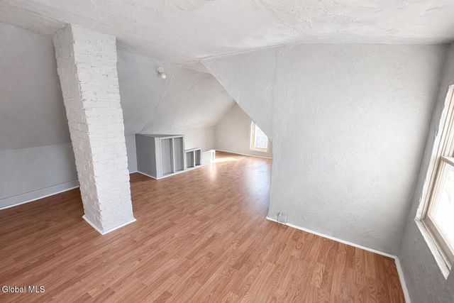 11 Landon Terrace, Schenectady, NY 12308