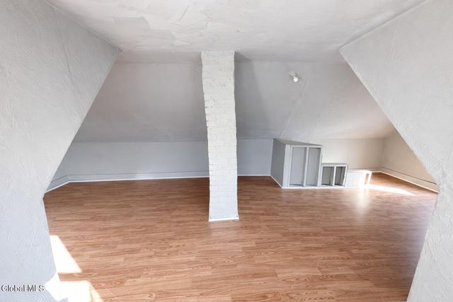 11 Landon Terrace, Schenectady, NY 12308