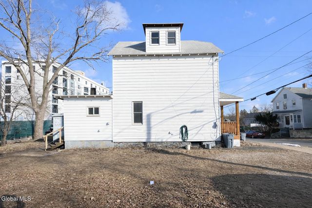 11 Landon Terrace, Schenectady, NY 12308