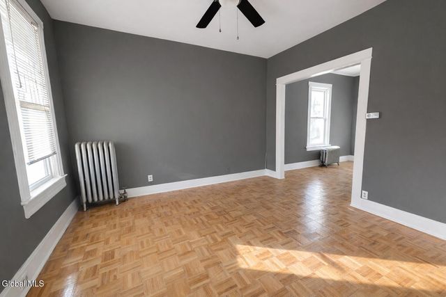 11 Landon Terrace, Schenectady, NY 12308