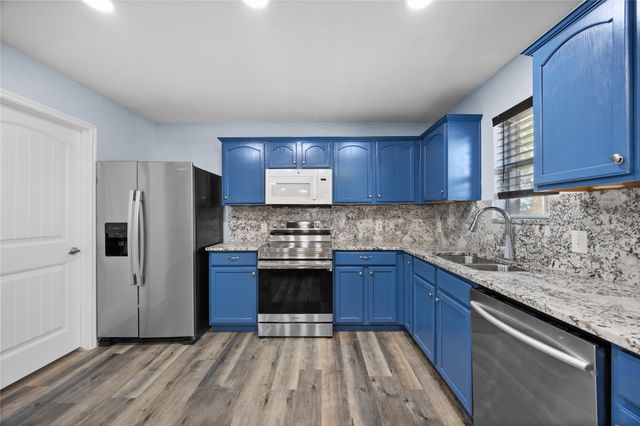 3706 Wolf Creek Lane, Melissa, TX 75454