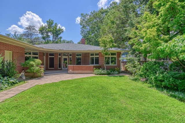 823 S Flood Avenue, Norman, OK 73069