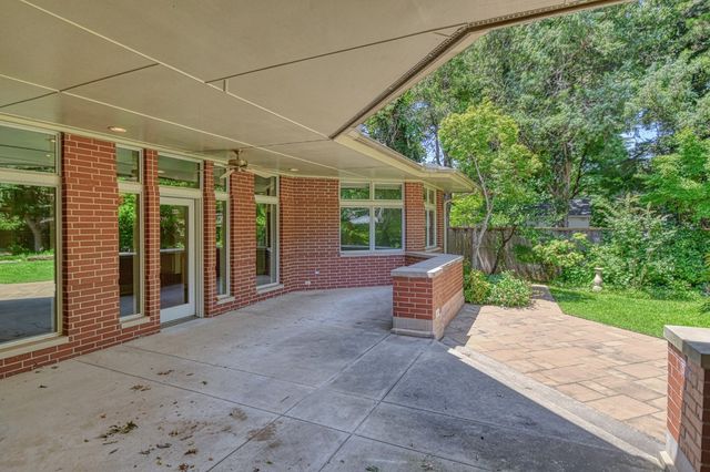 823 S Flood Avenue, Norman, OK 73069