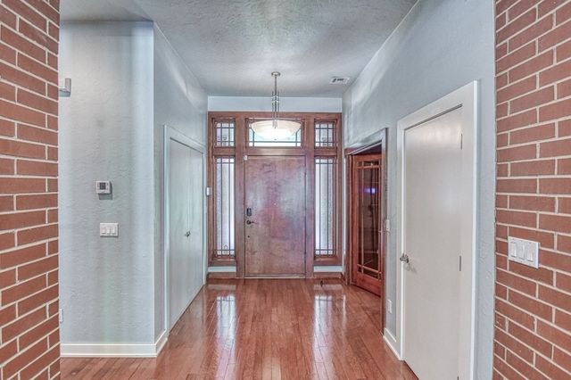 823 S Flood Avenue, Norman, OK 73069