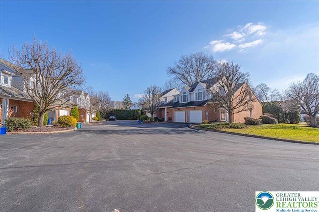 364 Biondo Court, Bethlehem City, PA 18017