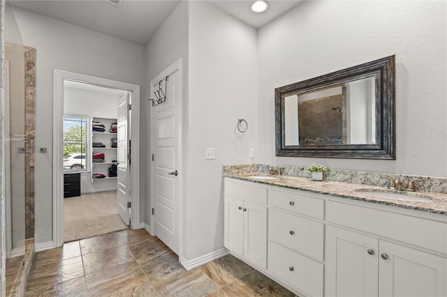 5819 W Cane Hill Drive, Fayetteville, AR 72704