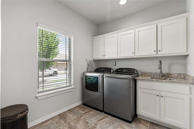 5819 W Cane Hill Drive, Fayetteville, AR 72704