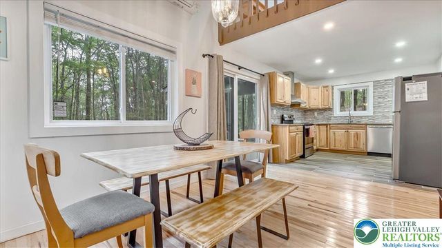 1069 Maple Drive, Tobyhanna Twp, PA 18347