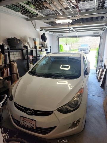 19512 Laroda Lane, Saugus, CA 91350