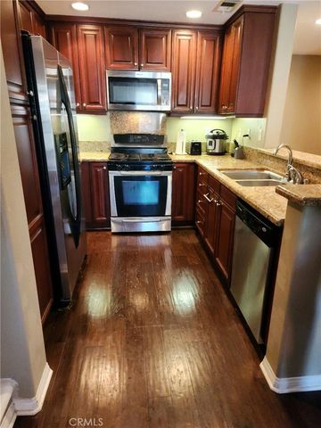 19512 Laroda Lane, Saugus, CA 91350