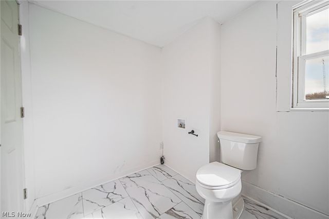 11294 Lincoln Street SE, Robertsville, OH 44670