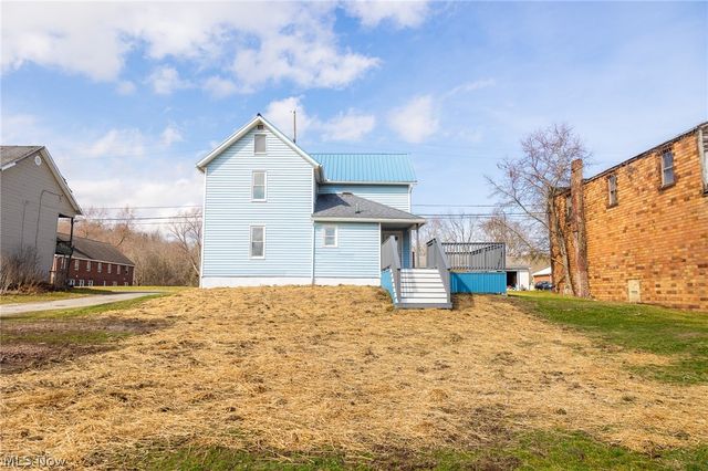 11294 Lincoln Street SE, Robertsville, OH 44670