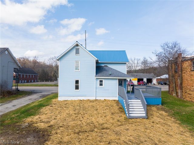 11294 Lincoln Street SE, Robertsville, OH 44670