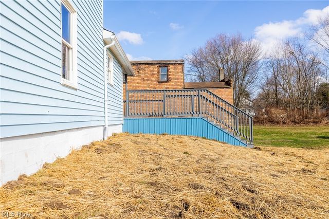 11294 Lincoln Street SE, Robertsville, OH 44670